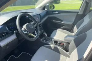 المقاعد الأمامية لسيارة فولكس فاجن تاوس 2022