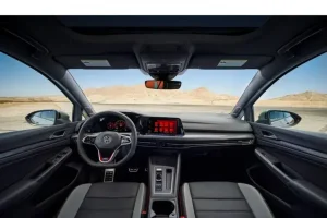 مقصورة فولكس فاجن GTI 2022‎‎