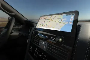 شاشة نيسان أرمادا 2022