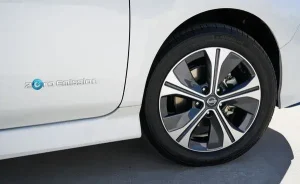 عجلة نيسان ليف 2022‎‎