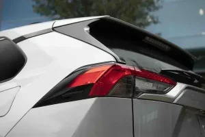 مصابيح تويوتا RAV4 2022 الخلفية