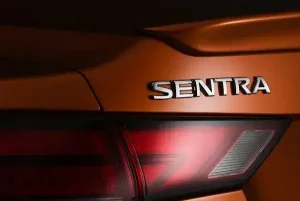 مصابيح نيسان سنترا 2022‎‎ الخلفية