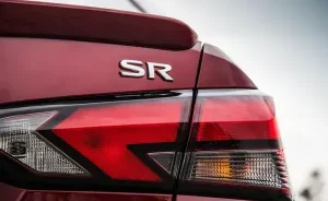 مصابيح نيسان صني 2022‎‎