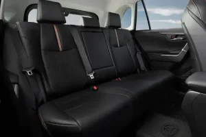 مقاعد تويوتا RAV4 2022 الخلفية