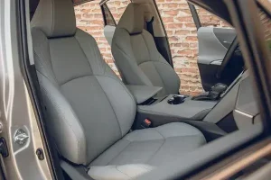 مقاعد تويوتا فينزا 2022‎‎ الأمامية