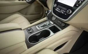 ناقل حركة نيسان مورانو 2022