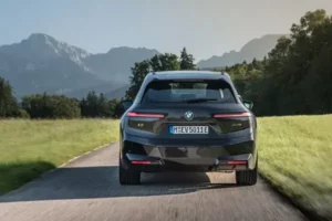 خلفية بي إم دبليو iX 2022