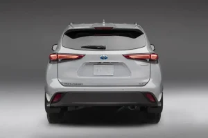 خلفية تويوتا هايلاندر هايبرد 2022