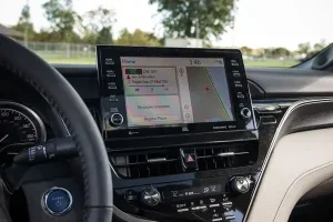 شاشة تويوتا كامري هايبرد 2022