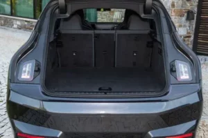 صندوق بي إم دبليو iX 2022