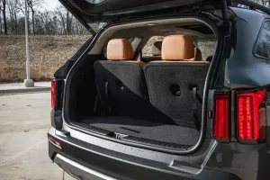 صندوق تحميل كيا سورينتو 2022