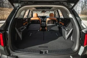 صندوق تحميل كيا سورينتو 2022 مع طي المقاعد