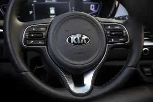 عجلة قيادة كيا نيرو 2022