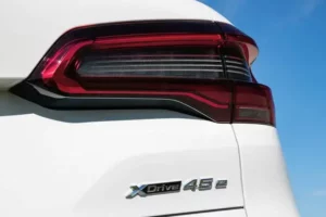 مصابيح بي إم دبليو X5 2022 الخلفية