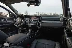 مقصورة كيا سورينتو هايبرد 2022