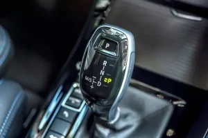 ناقل حركة بي ام دبليو X1 2022