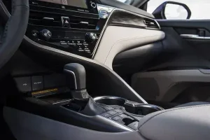 ناقل حركة تويوتا كامري هايبرد 2022