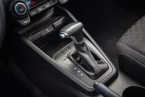 ناقل حركة كيا ريو 2022