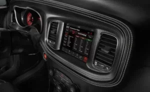 شاشة دودج تشارجر 2022