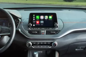 شاشة نيسان ألتيما 2022