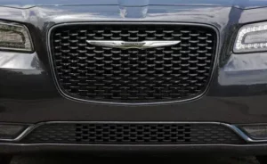 شبكة كرايسلر 300 2022