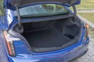 صندوق تحميل كاديلاك CT5 2022