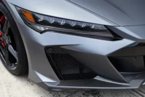 مصابيح أكيورا NSX 2022 الأمامية