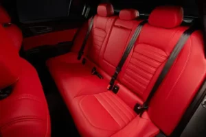 مقاعد ألفا روميو جوليا 2022