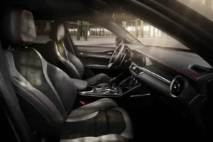 مقاعد ألفا روميو ستيلفيو 2022