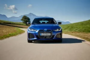 مقدمة بي ام دبليو i4 2022