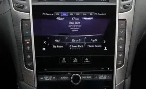 شاشة إنفينيتي Q50 2022