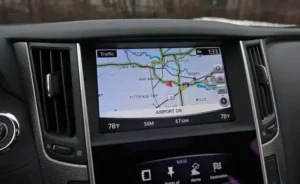 شاشة إنفينيتي Q50 2022