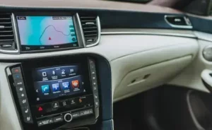 شاشة إنفينيتي QX50 2022