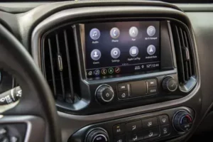 شاشة جي إم سي كانيون 2022