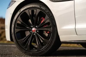 عجلة جاكوار XF 2022