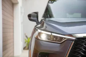 مصابيح إنفينيتي QX60 2022 الأمامية