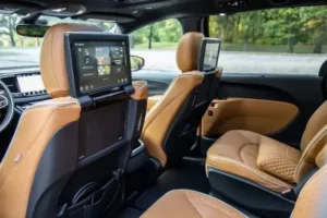 مقاعد كرايسلر باسيفيكا 2022