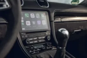 شاشة بورش بوكستر 2022