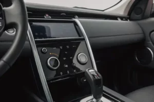 شاشة لاند روفر ديسكفري سبورت 2022