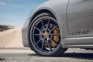 عجلة بورش بوكستر 2022