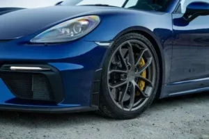 عجلة بورش كايمان 2022