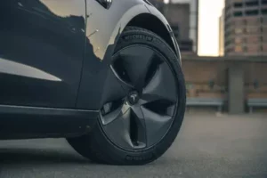 عجلة تسلا موديل 3 2022