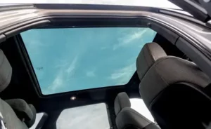 فتحة سقف لاند روفر رينج روفر إيفوك 2022