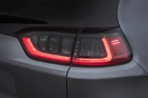 مصابيح جيب شيروكي 2022 الخلفية