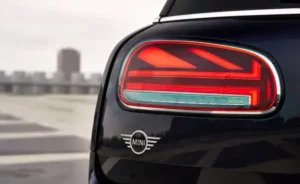 مصابيح ميني كلوبمان 2022 الخلفية