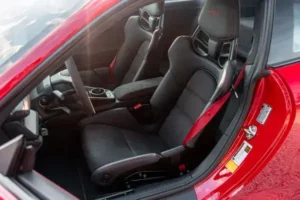 مصابيح بورش 911 2022 الأمامية