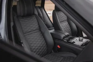 مقاعد لاند روفر رينج روفر فيلار 2022