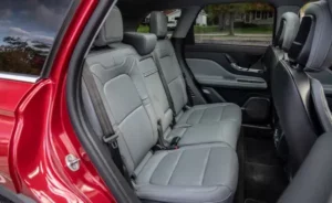 مقاعد لينكولن كورسير 2022 الخلفية