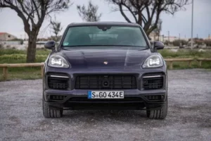 مقدمة بورش كايين هايبرد 2022