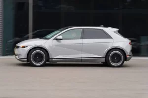 جانب هيونداي أيونيك 5 2022